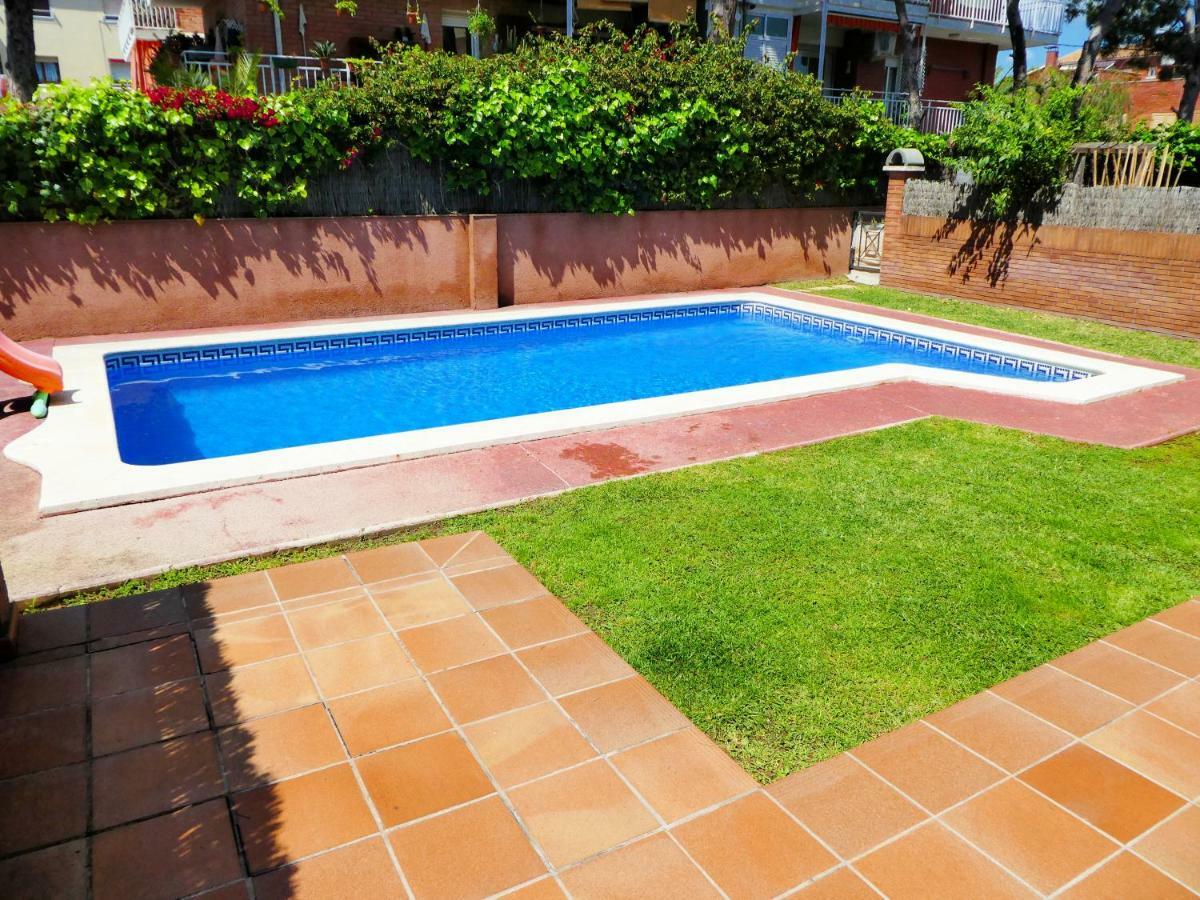 Beach House Castelldefels Extérieur photo