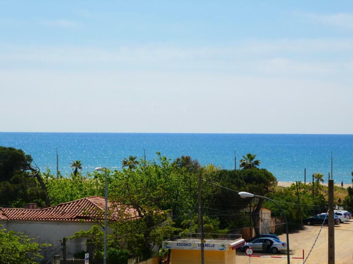 Beach House Castelldefels Extérieur photo